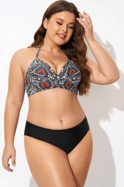 Tribal Pattern Twist Halter Sexy Bikini Top -Meetcurve Shop b debk146001 5