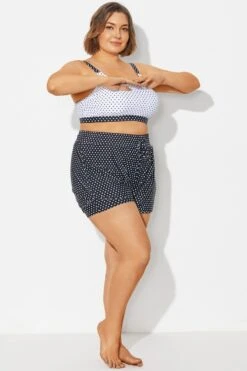 White Polka Dots Mid Waist Women Shorts 9 White Polka Dots Mid Waist Women Shorts -Meetcurve Shop b debt065004 4