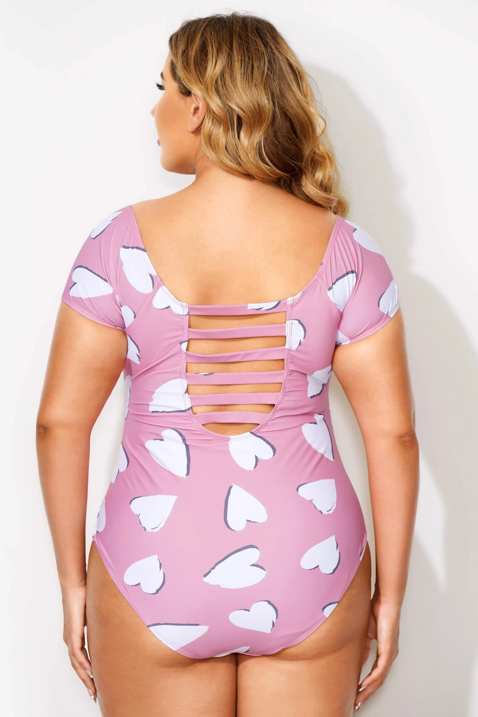 Heart Printed Round Neck One Piece Swimsuit 4 Heart Printed Round Neck One Piece Swimsuit - Image 2