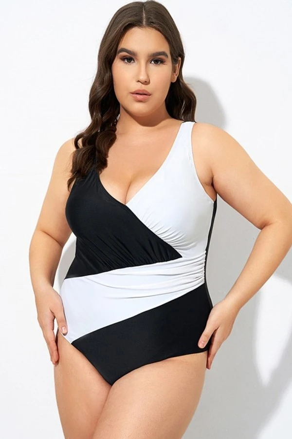 Black And White Plunge V-neckline One Piece Swimsuit 3 Black And White Plunge V-neckline One Piece Swimsuit