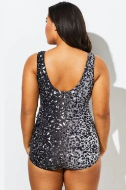 Modern Sarong Front V-Neck One Piece Swimsuit 13 Modern Sarong Front V-Neck One Piece Swimsuit -Meetcurve Shop b sfop1911072 2