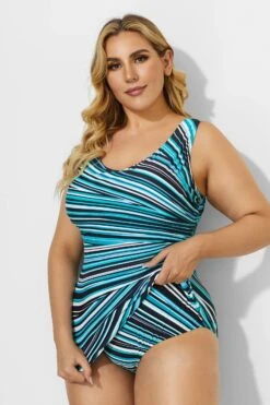 V-neck Prism Sarong Front Stylish One Piece Swimsuit -Meetcurve Shop b sfop1911099 3