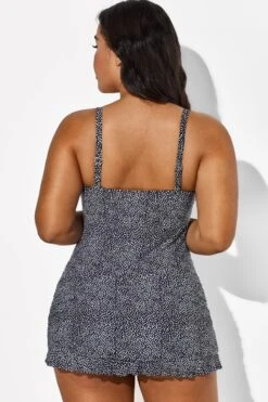 Black Twist Front Sweetheart Neckline Ruffle Swimdress -Meetcurve Shop b sfsd1911039 2