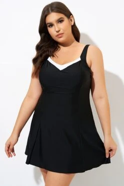 Classic Wide Straps Sweetheart Neckline Swimdress -Meetcurve Shop dsc00093